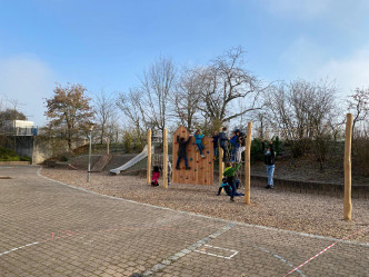 Klettergerüst an der Astrid-Lindgren-Schule in Iffezheim
